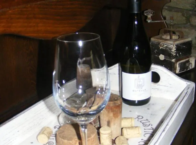 Tokaj Hill Panorama בית הארחה 3*